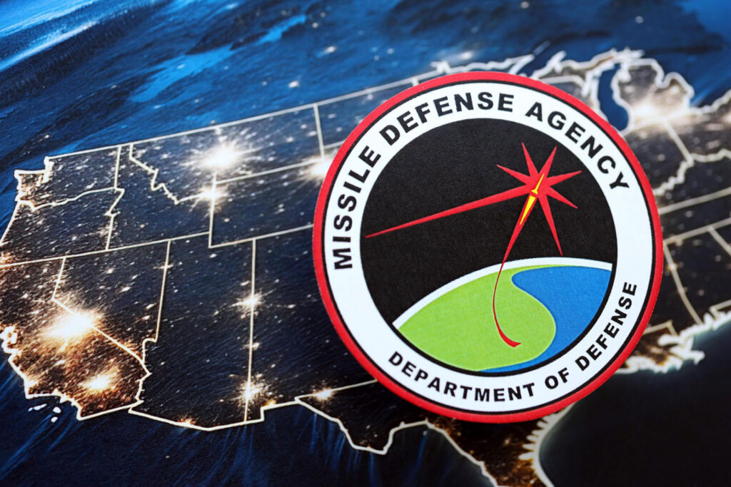 kyiv-ukraine-june-26-2024-department-of-defense-missile-defense-agency-coat-of-arms-on-paper-map-of-united-states